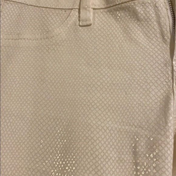 Jeans - Picture 2 of 5